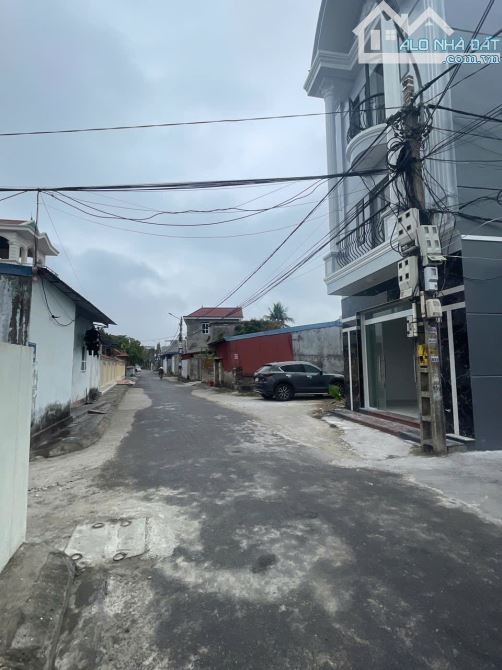 Bán GẤP Nhà 3 TẦNG XÂY MỚI mặt đường Bạch Mã - Lệ Tảo - Giá chỉ hơn 2 tỷ - 2