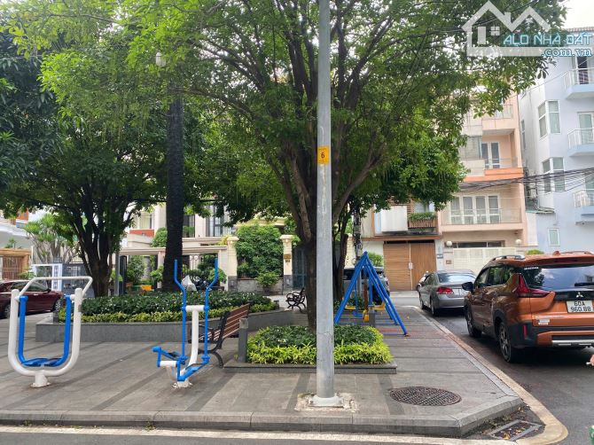 🚨 Hiếm! Biệt Thự Compound Kín Đáo – Cách Nguyễn Văn Trỗi Chỉ 50m--7.5 x 21m Nhỉnh 40TỶ - 2