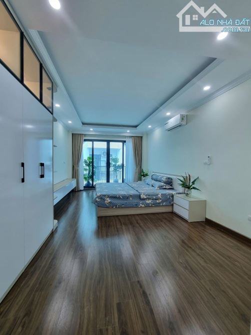 Siêu mẫu chân dài 6 tầng thang máy phố Chế Lan Viên - Cổ Nhuế - 40m2 - giá hơn 8 tỷ - 2