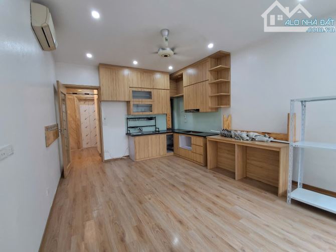 Bán nhà dân xây, 42m2 x 6 tầng thang máy - khu phân lô Quân đội 918 - sân golf Long Biên - 2