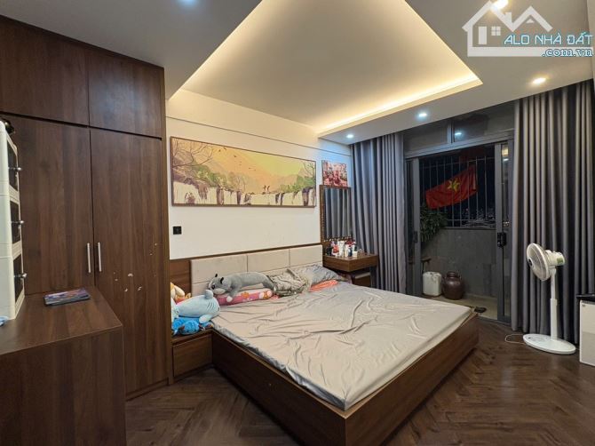 💥Bán Căn Chung Cư Nguyễn Xiển, Tặng Nội Thất Tiền Tỷ, DT 84m2, 2 PN, Giá 5.x Tỷ - 2