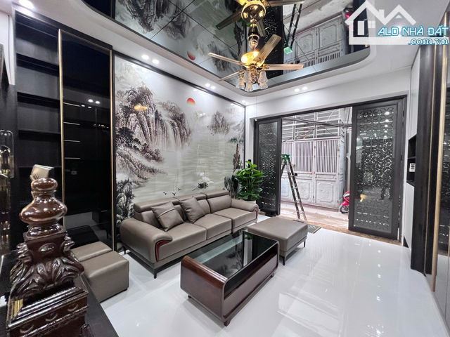 Bán Nhà Đẹp Lê Trọng Tấn - Thanh Xuân - Ô Tô - Ở Ngay - FULL Nội Thất - DT45m2 - 5T- MT4m - 2