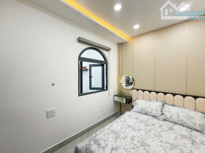 🔥SIÊU PHẨM HXH PHAN VĂN TRỊ 🔥- 10M RA HXT - P.11 BÌNH THẠNH - 30M2 CN ĐỦ - CHỈ 4.45 TỶ - 2