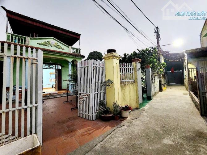 BÁN NHANH LÔ ĐẤT ĐẸP-ĐẶNG XÁ, GIA LÂM-MT 6M-Ô TÔ VÀO SÂN-GIÁ ĐÂU TƯ 40TRIỆU/M²-TẶNG NHÀ 2T - 2