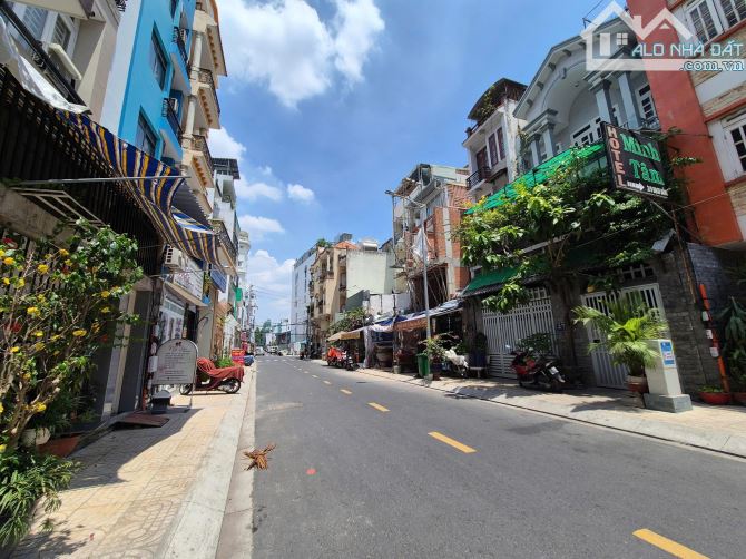 BÁN KHÁCH SẠN 5 TẦNG 32 PHÒNG KHU SÂN BAY, 8x27M VUÔNG VỨC, ĐẦY ĐỦ PCCC - 2