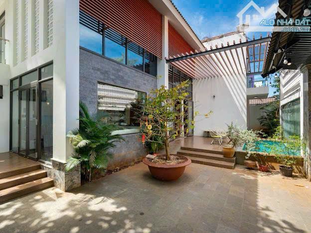 BÁN BIỆT THỰ ĐẸP GÓC 2 MẶT TIỀN BÃI SAU, 256 M2 GIÁ TỐT NHẤT KHU VỰC 25 TỶ - 2