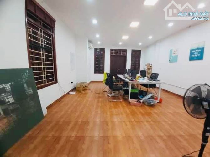 BÁN NHÀ TÂY SƠN ĐỐNG ĐA 92m X5 TẦNG - MT 4.2m - GIÁ: 17.5 TỶ - 2