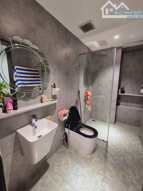 SIÊU HIẾM !!! BÁN NHÀ LÝ NAM ĐẾ - TRUNG TÂM PHỐ CỔ - 100M2 - 3 TẦNG - 6.5M MẶT TIỀN- 37 TỶ