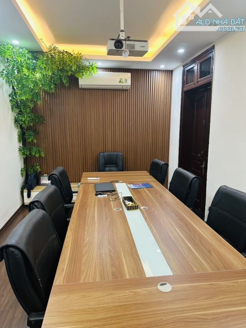 Bán nhà Linh Đàm, 75m2, lô góc 2 mặt đường ô tô tránh, view vườn hoa. Cực đẹp! - 2