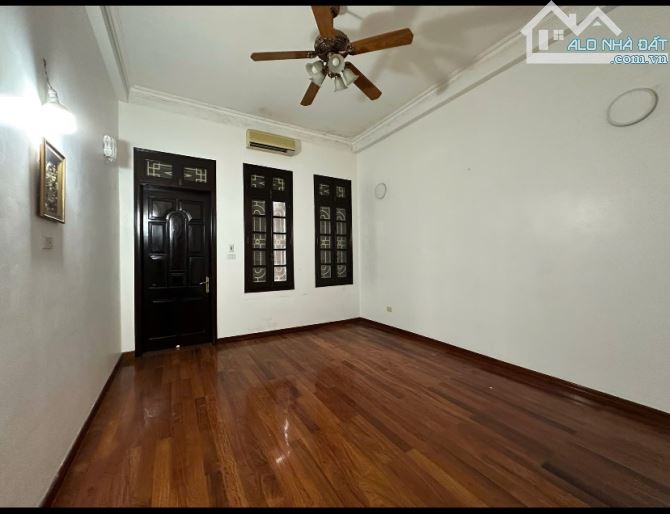 VỊ TRÍ ĐẸP- MẶT HỒ CHÙA LÁNG - 2 MẶT Ô TÔ TRÁNH - 6T THANG MÁY - KINH DOANH SẦM UẤT - 2