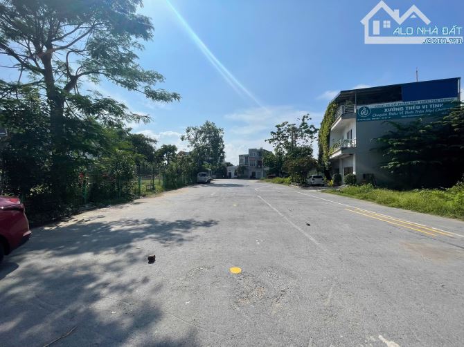 257,4m2 đất biệt thự mặt đường 18m khu phân lô Đông Hải - 2