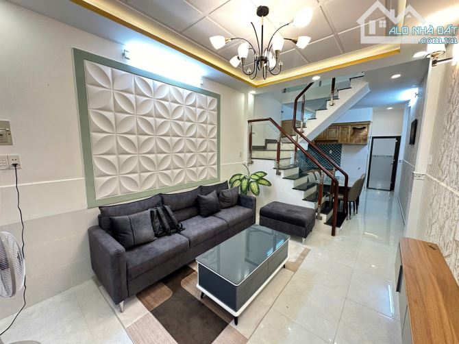 Bán nhà 2 Tầng SHR mặt tiền Thạnh Xuân 39, Q12  - DT: 3.12 x 17  giá nhỉnh 3 tỷ - 2