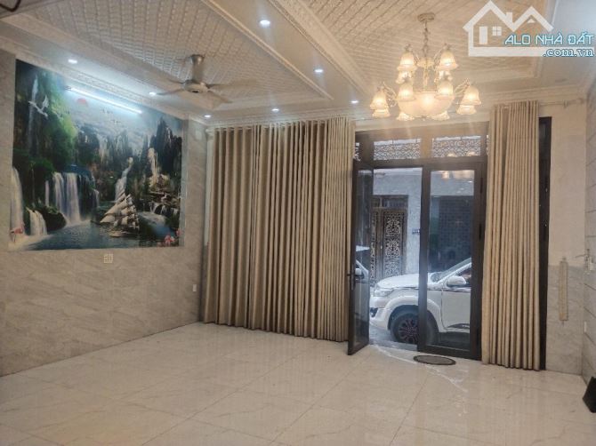 🏠BÁN NHÀ KHU PHÂN LÔ NHÀ LẦU -  ĐƯỜNG BẾN LỘI - 4 TẦNG SHR MỚI ĐẸP VÀO Ở NGAY - 2