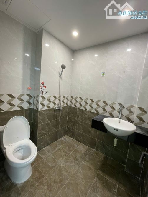 Chủ Cho Thuê Mặt Bằng Kinh Doanh, số 6 Phố Dịch Vọng, Cầu Giấy, Hà Nội - 5