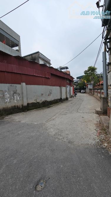 Đất vuông đẹp trong đê phố Phúc Lợi 52m - MT 4,4m - xe o to vao nha - 3