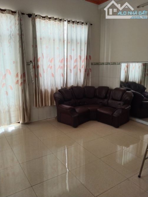 Bán gấp nhà 116m2. 3 tầng. Đường số 2. BHHB. Bình Tân. 6.7T - 3
