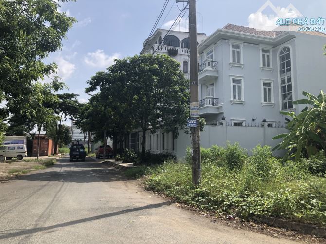 Bán đất Khu Biệt Thự Thạnh Xuân góc 2 mặt tiền cực đẹp sát bên Gò Vấp - 3