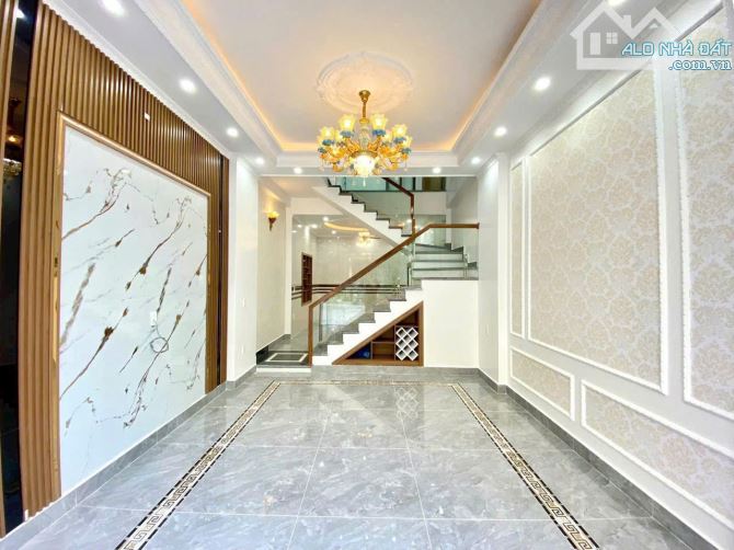 Chính chủ gửi bán 2 căn nhà xây mới Phân Lô Tuyến 2 Ngô Gia Tự. DT 40m2 x 4T - 3