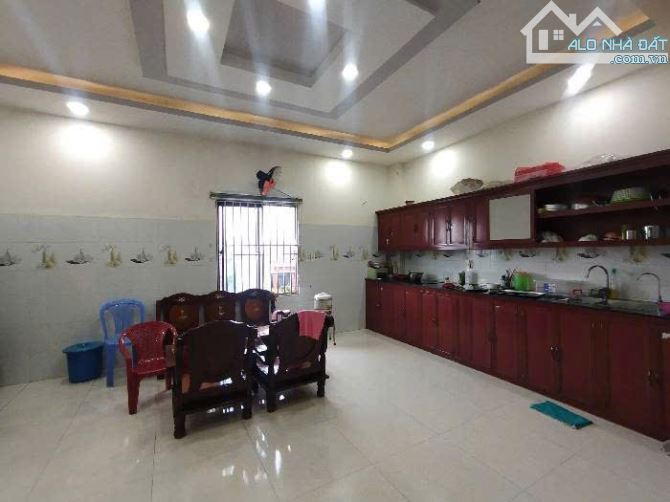 Bán Nhà 5 tầng MT đường HÀ HUY GIÁP, phường THẠNH LỘC ,Q12. dt 83m²(6x13).Đường 40m - 3