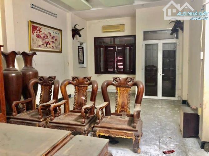 Bán Nhà 4 tầng MT đường HÀ HUY GIÁP, phường THẠNH LỘC Q12, dt 81m²(4,5x18).Đường 16m - 3