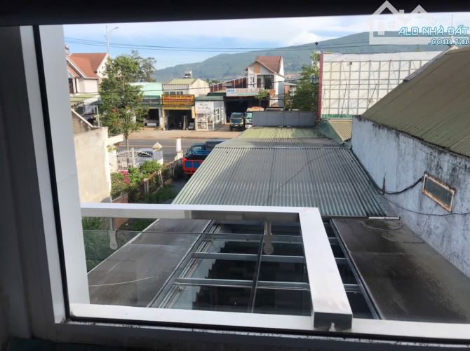 BÁN NHÀ 3 TẦNG, MẶT TIỀN KINH DOANH QUỐC LỘ 20 GẦN 300m2. - 3