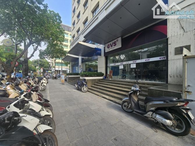 bán toà văn phòng phố Bà Triệu, P.Tràng Thi, Q.Hoàn kiếm, 2 mặt phố, lô góc, giá 750 tỉ - 3