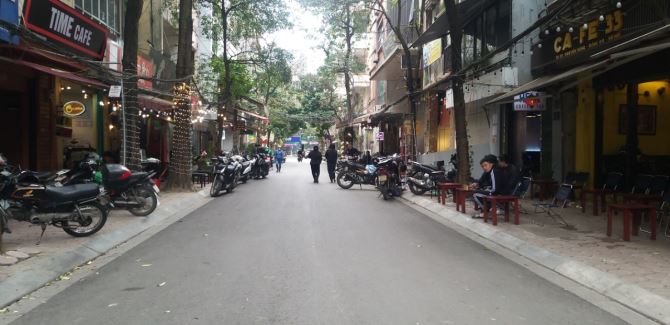 CHỦ BÁN GẤP TÒA VĂN PHÒNG PHÂN LÔ NGUYÊN HỒNG DT105m2 THANG MÁY - 4