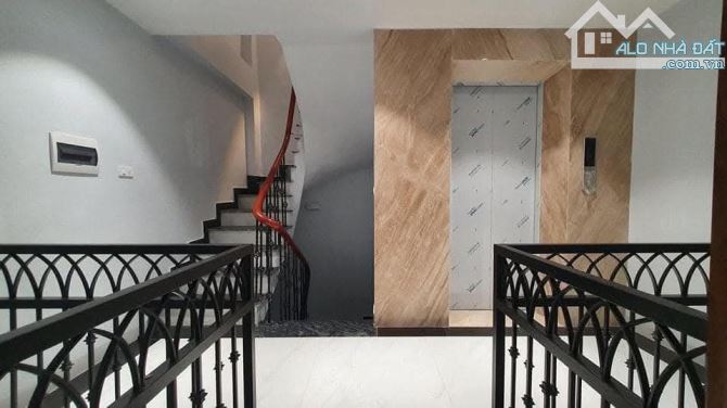 BÁN NHÀ HOÀNG CẦU ĐỐNG ĐA 63m X7 TẦNG THANG MÁY - MT 4.2m - GIÁ: 15.2 TỶ - 4
