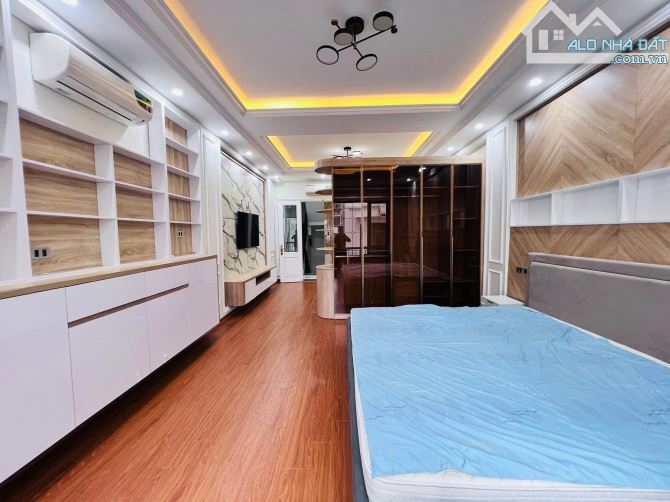 Phải Nhanh Nhà Xuân Đỉnh  40m-6 Tầng - Thang Máy , Nhà Mới , Phân Lô, Trước Nhà Rộng 4m - 4