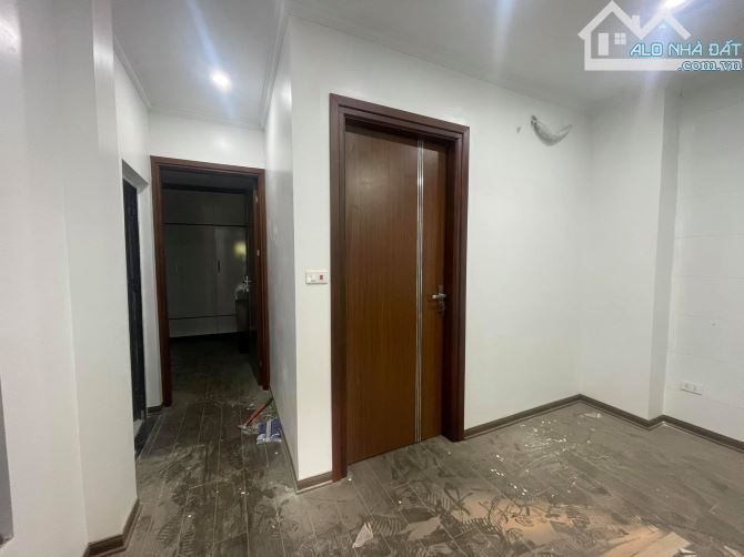 Bán CCMN Nguyễn Khánh Toàn 80m², 8 tầng thang máy, 19 phòng, dòng tiền cao, giá 25.8 tỷ - 4