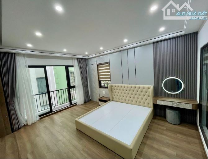 BÁN NHÀ NGỌC THUỴ - 7TẦNG THANG MÁY - LÔ GÓC - FULL NỘI THẤT - 4