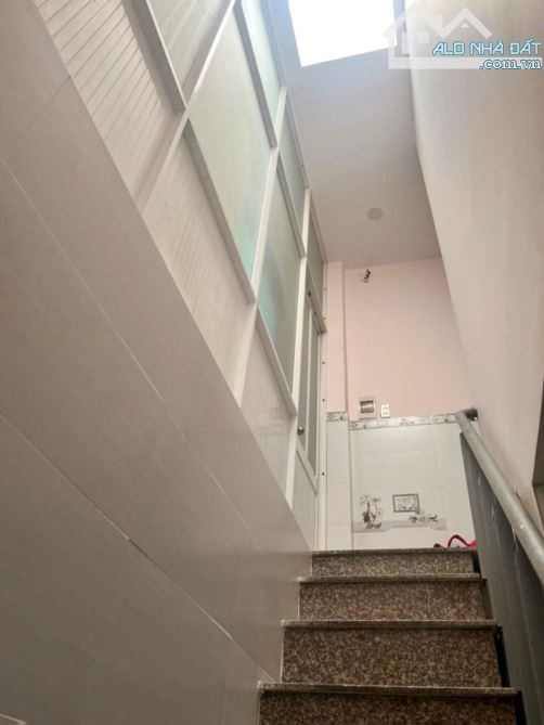 Rẻ nhất khu vực, nhà 3 tầng, Tân Thành, Tân Phú – 4.3x8.5m, CHỈ 4.7 TỶ. Ở ngay không sửa - 4