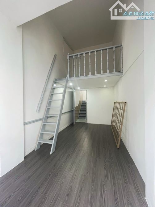 Trung tâm đường 3/2, Q.10 - Nhà 3 tầng - HXH – 4.9 TỶ, ở ngay không sửa - 5