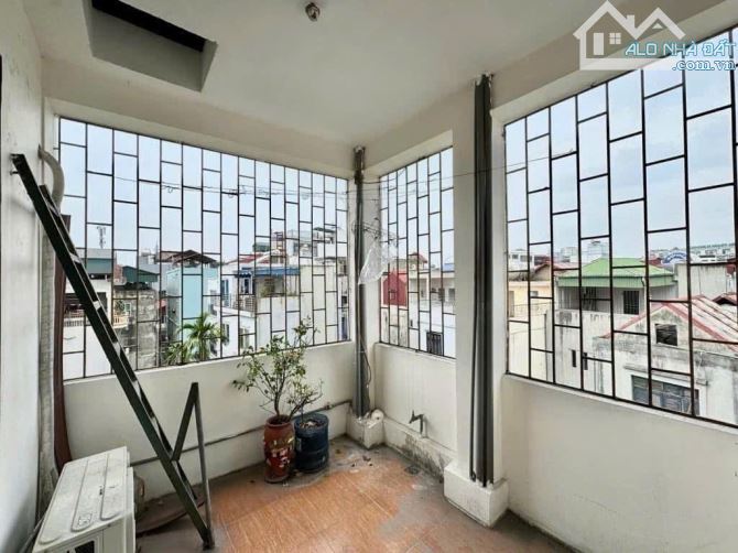 CC CẦN BÁN CĂN NHÀ 39,5M2 TẠI PHỐ KIM GIANG -Ô TÔ QUA NHÀ KINH DOANH MỌI MẶT HÀNG - 5