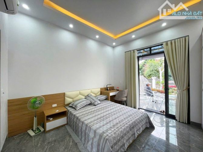 Bán biệt thự Siêu Vip Gần Lê Hồng Phong . DT 177m2 x 2T Lô Góc - 6