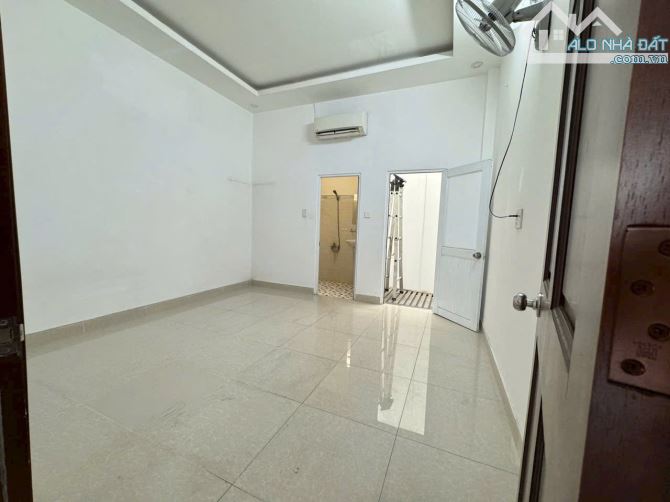 Bán nhà 2 Tầng SHR mặt tiền Thạnh Xuân 39, Q12  - DT: 3.12 x 17  giá nhỉnh 3 tỷ - 6
