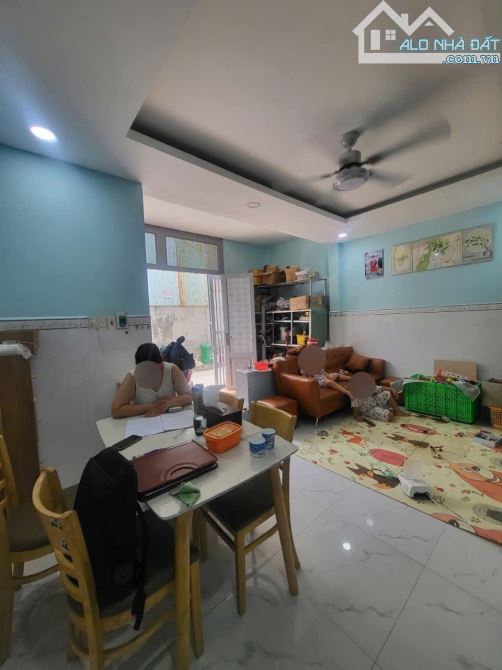 Nhà bán: đường phạm Thế Hiển, Q8. DTSD 55m2. Giá 4,6tỷ - 9