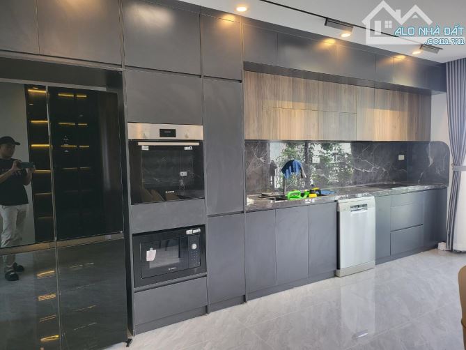 Bán nhà phố nguyễn làm 45m², mt 4,8m nhà 7 tầng thang máy , gara ôtô giá 13,8 tỷ - 9