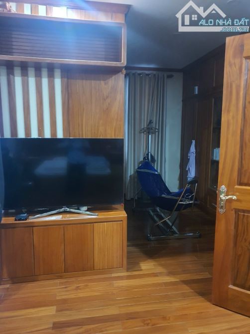 Bán biệt thự mặt tiền  đường khu Bông Sao, Phường 5, Quận 8. Biệt thự thiết kế hiện đại, s - 8