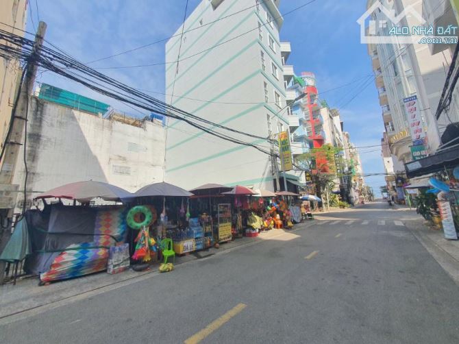 Bán 432 m2 Đất (ngang 28m) Đường La Văn Cầu Cách Biển 2 phút đi bộ. 80tỷ