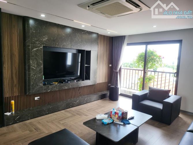 Bán nhà Chu Huy Mân 7 tầng 60m thang máy, gara oto, nội thất xịn giá hơn 13 tỷ