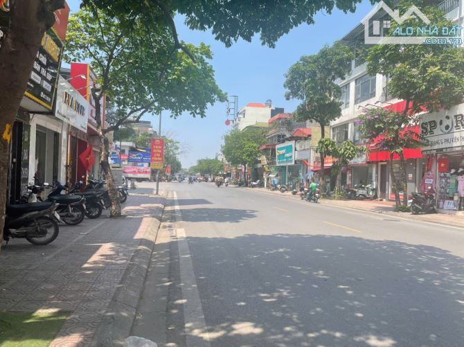 NHÀ NGỌC THỤY 7 TỶ-45m -5 TẦNG-3,5MT KINH DOANH - Ô TÔ TRÁNH