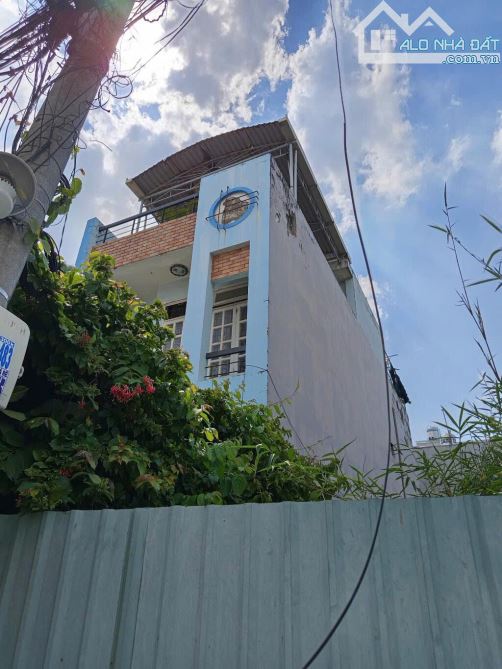 🆘Hàng Hiếm (hướng Đông Nam) BÁN NHÀ 3 TẦNG ĐƯỜNG TÔ NGỌC VÂN QUẬN 12- DT 68m2 (4x17)- chỉ