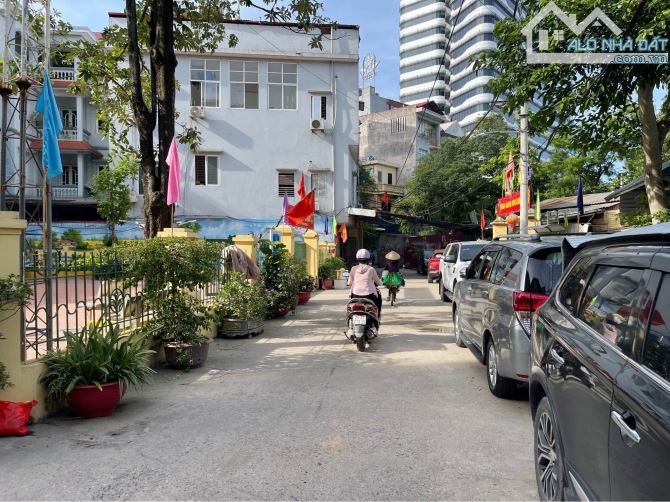 Bán Nhà Xuân Đỉnh 37m-5 Tầng , Căn Góc , Nhà Mới , Ô Tô Đỗ , Gần Nhà Văn Hóa, CạnhStarlake