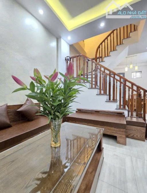 HIẾM_TÂY MỖ_NAM TỪ LIÊM_Ô TÔ TRÁNH CÁCH 20M, 41M2X4T, ĐỘC LẬP, NHIỀU NGỦ, HÀNG XÓM VINCOM