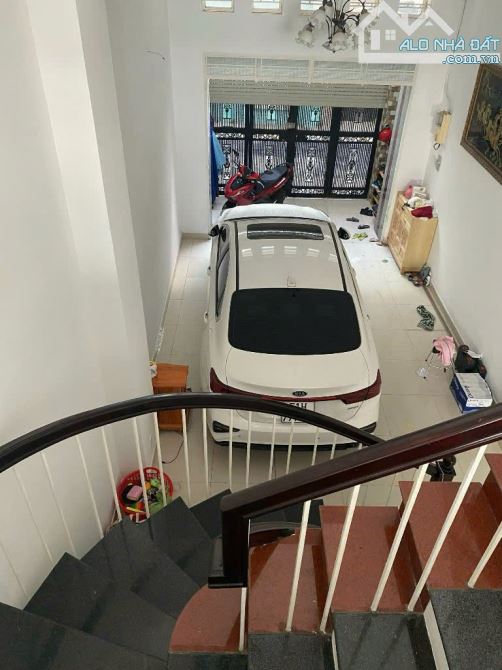 Hot! Nhà HXH thông đường Nguyễn Hồng Đào, P14, Tân Bình (4x15m) 4 tầng - 11 tỷ
