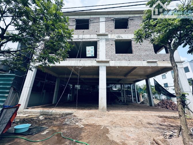 Cho thuê 750m2 có PCCC tự động,xử lý nc thải trong kcn