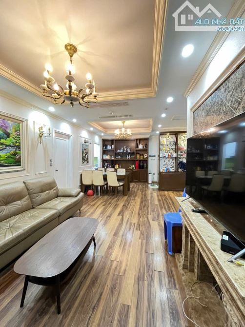 Bán Căn Hộ FLC Landmark Lê Đức Thọ DT 124m 3PN Full NT hướng ĐN SĐCC hơn 6 tỷ