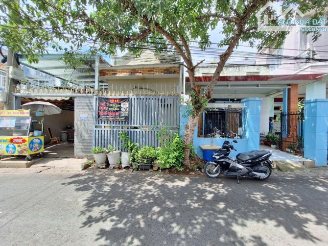 Nhà mặt tiền kinh doanh gần chợ Bình An, làng đại học Quốc gia, 2469 Dĩ An Bình Dương