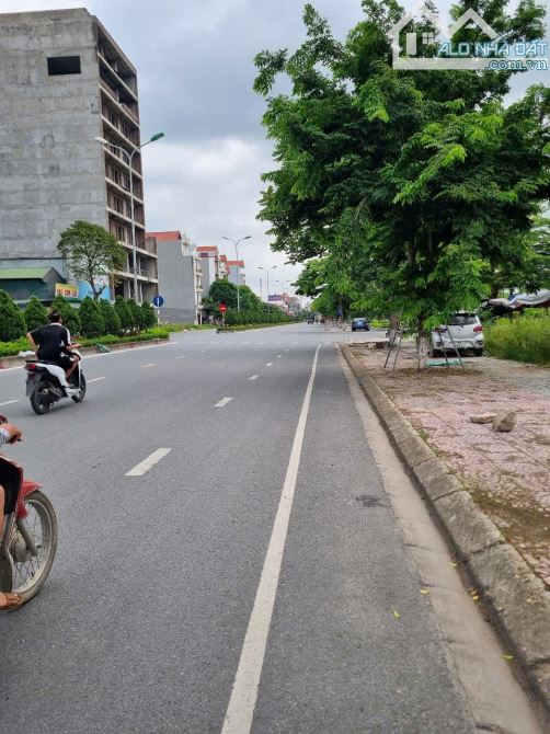 Vô cùng cần bán đất .Đại An ,Nam Hồng ,Bảo Long diện tích 108 m,đường 25m KD, giá chỉ 4 tỷ